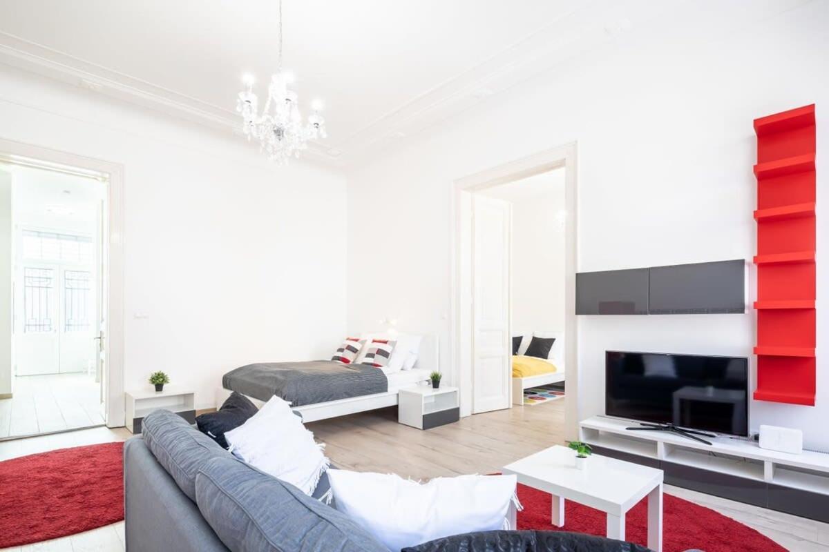 Bright & Large Apartment At Top Location Budapest Luaran gambar